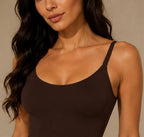 Débardeur gainant col rond femme chocolat porté sous pull - BODY PARIS