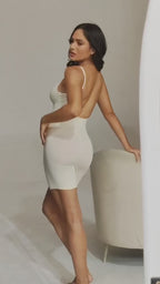 Body gainant dos nu femme nude shooting photo réaliste - BODY PARIS